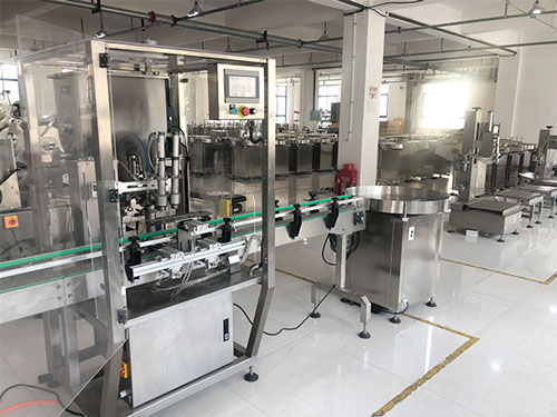 天津韭花醬灌裝機械實拍