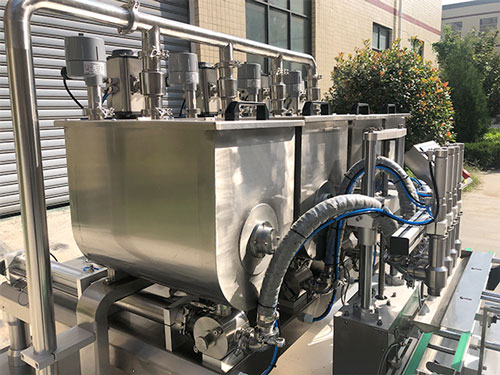 小型大醬灌裝機(jī)