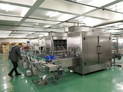 成套桶裝液體水溶肥自動(dòng)化灌裝機(jī)線(xiàn)