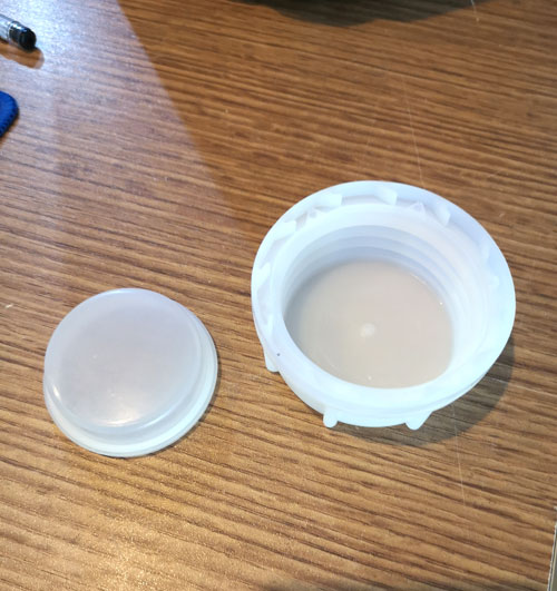 桶裝化工原料內(nèi)外塞