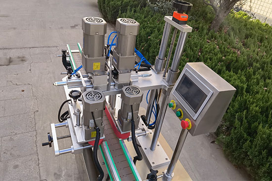 全自動(dòng)鴨嘴蓋旋蓋機(jī)圖