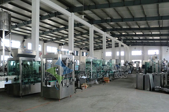 星火灌裝機(jī)車間實拍