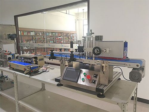 全自動(dòng)生物試劑灌裝機(jī)生產(chǎn)線廠房實(shí)拍